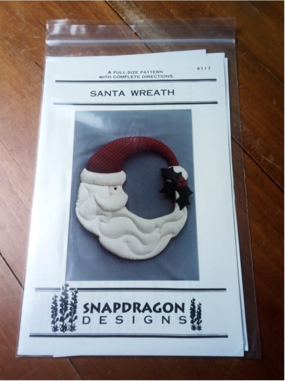 Snapdragon Designs Santa Wreath Pattern 117
